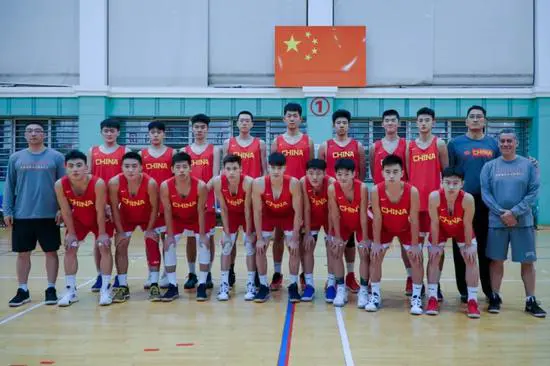 如何在封闭训练中培养篮球战术意识_2